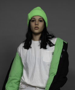 Alternative view of Campera Araucaria Negra