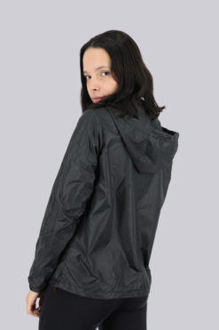 Alternative view of Rompevientos Finedennier Negro