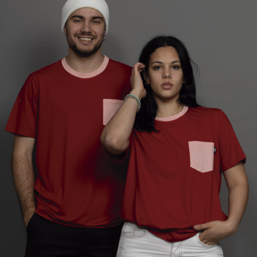 REMERA ROJO BOLSILLO ROSA