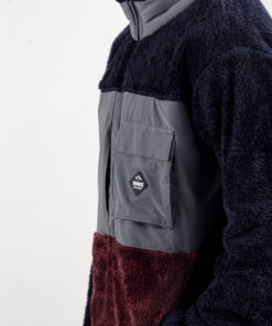 Alternative view of Campera Tehuelche