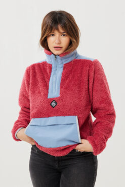 Alternative view of Buzo Oliva Rojo