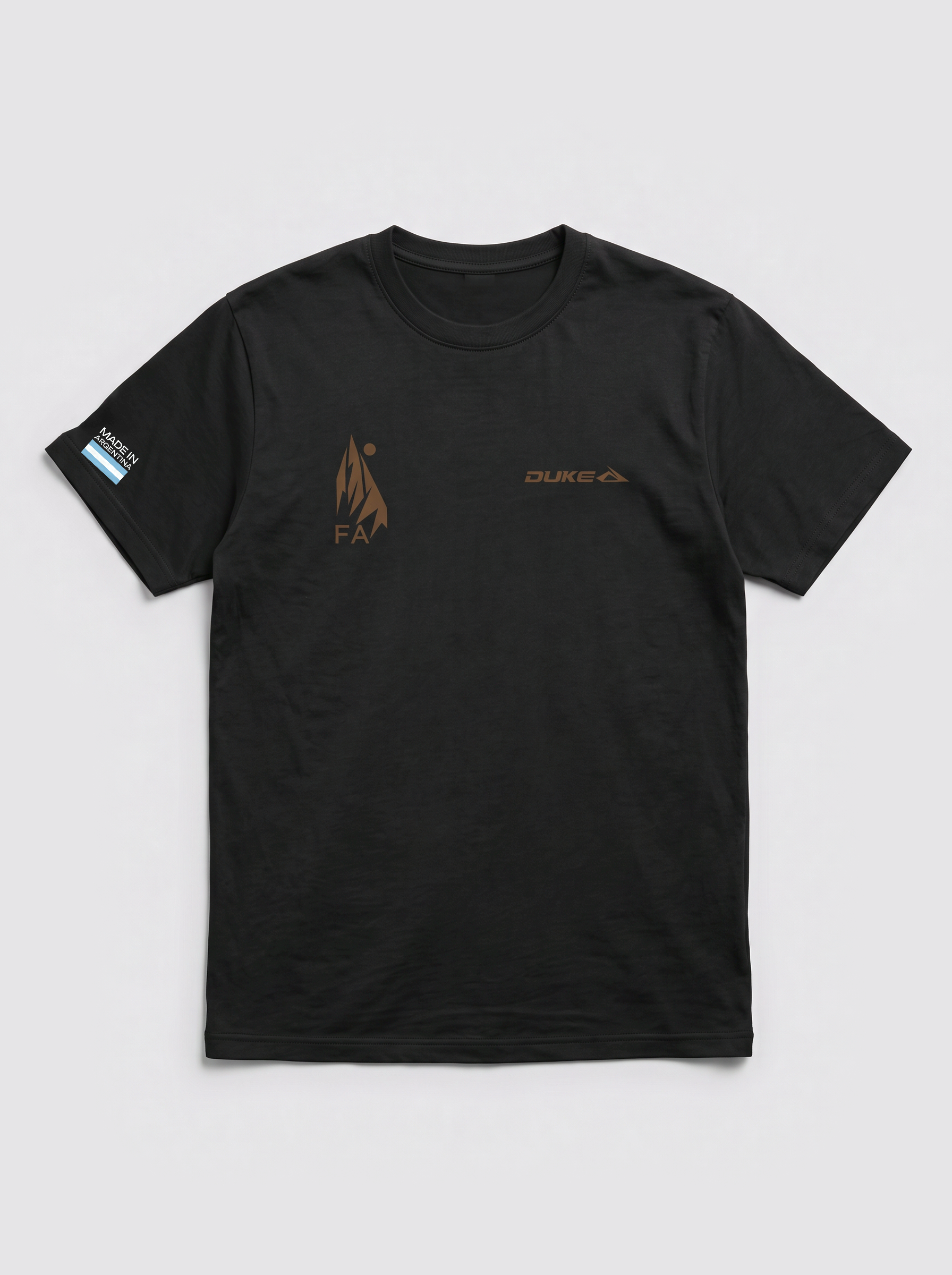 Remera Duke x FA Negra Marrón